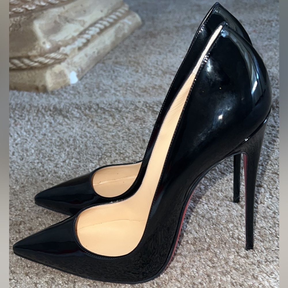 Christian Louboutin So Kate black patent leather heels size 11.5/41.5